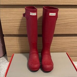 Military Red Hunter Rain Boots Size 6